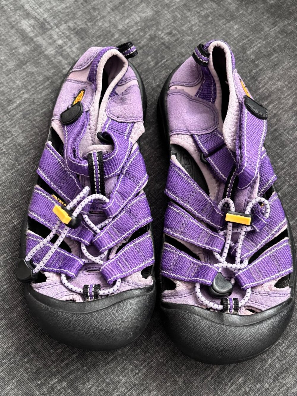KEEN Newport H2 Sandals Youth Size 4 Purple Closed Toe Water Hiking Shoes Sport